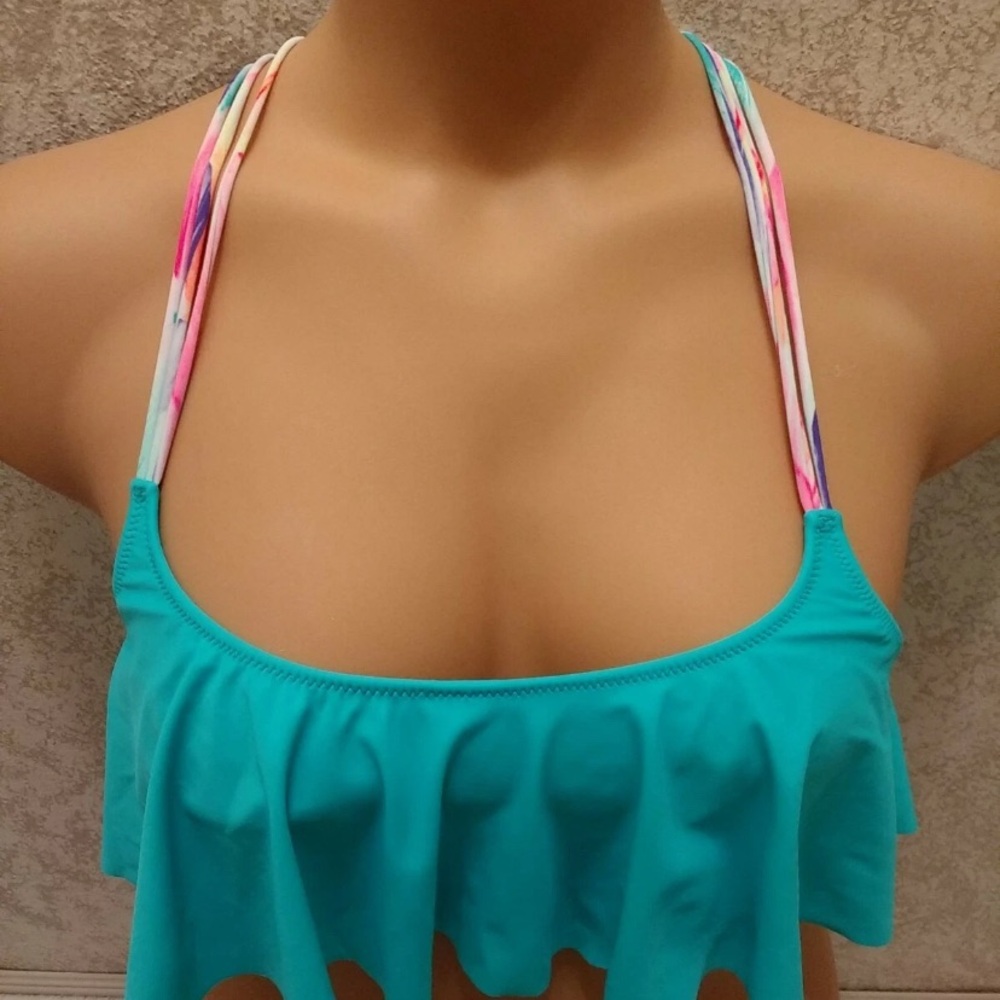 Victoria's Secret Multicolor Ruffle Macrame Back Bikini - Picture 4 of 12